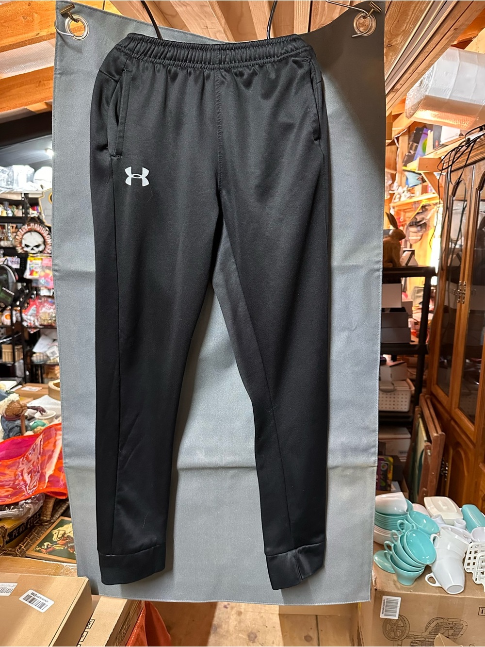 Youth Lg Under Armour Black boys' Jogger Sweatpants with Logo